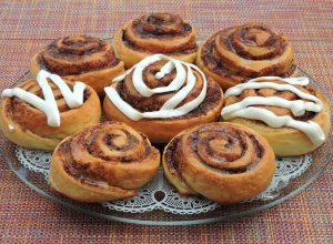 Bułeczki cynamonowe – Cinnamon rolls